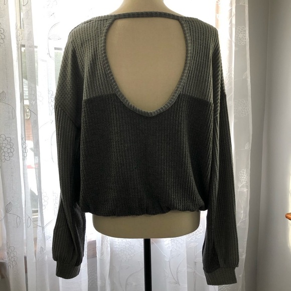 NEW Hollister open back waffle gray shirt medium soft - Picture 7 of 12